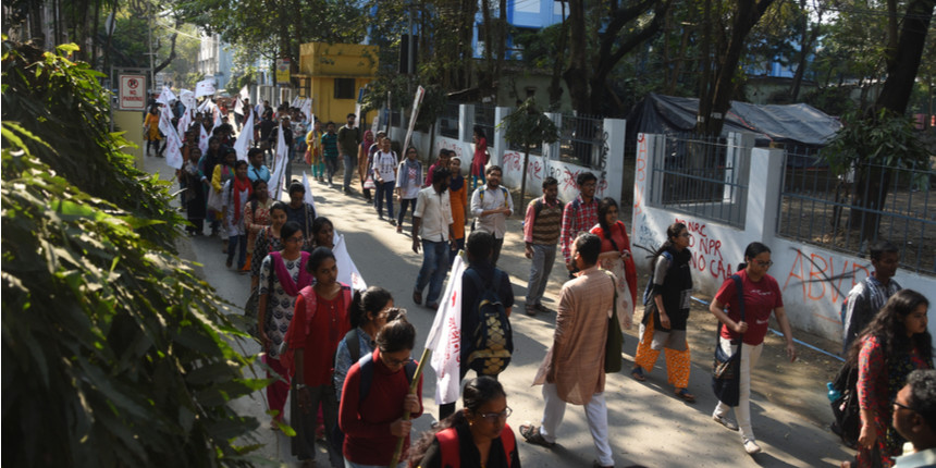 jadavpur university-students-protest-featured-image
